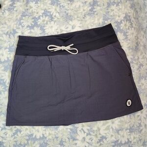 Vuori Tennis Skirt With Drawstring Size Medium